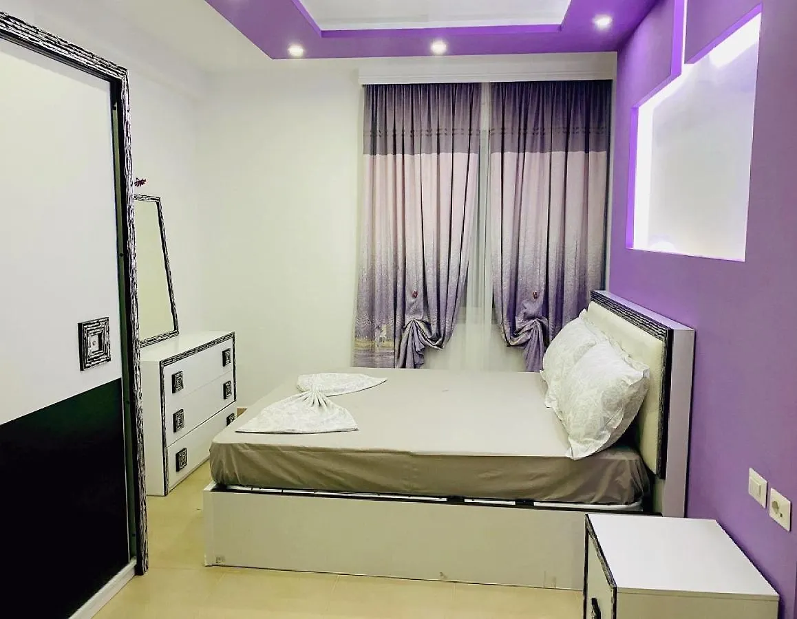Chloe Apartament 培拉特