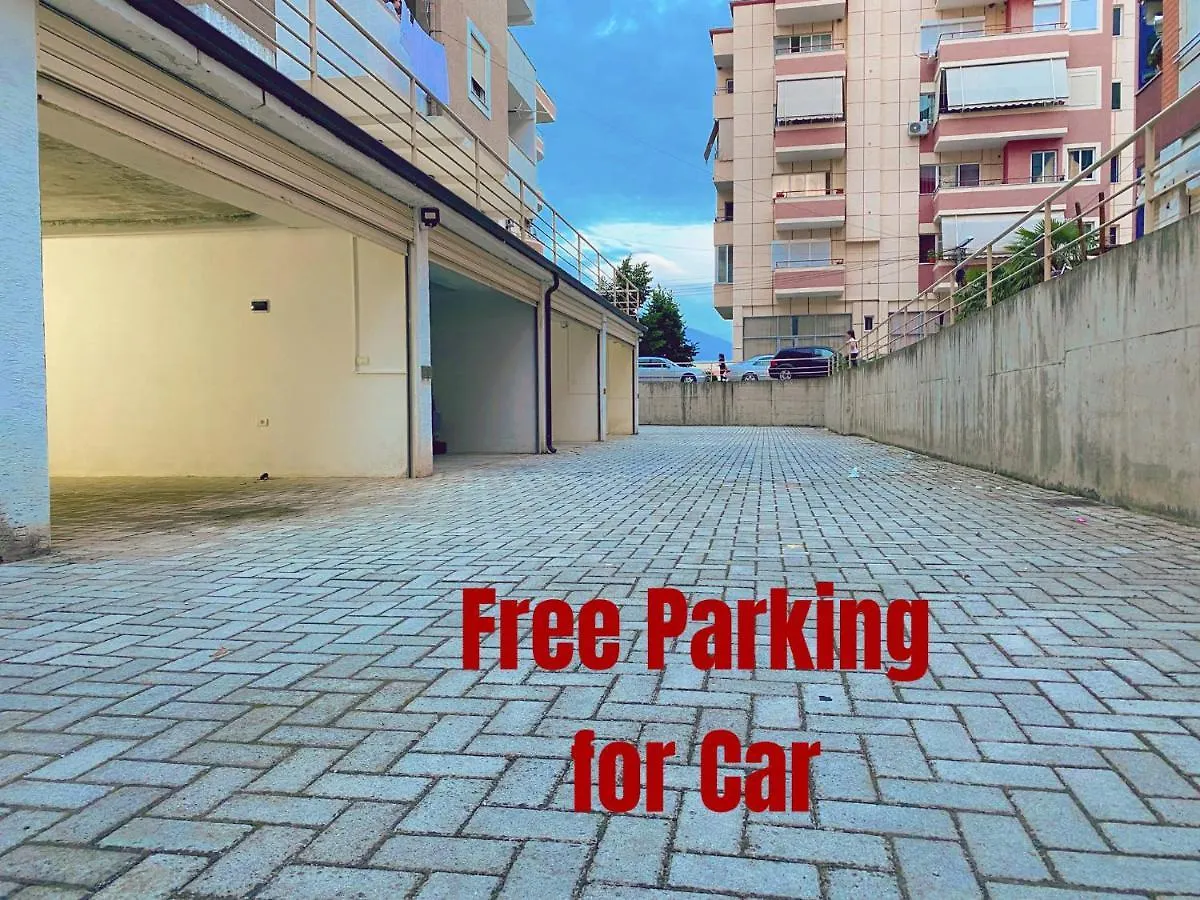 Chloe Apartament 培拉特
